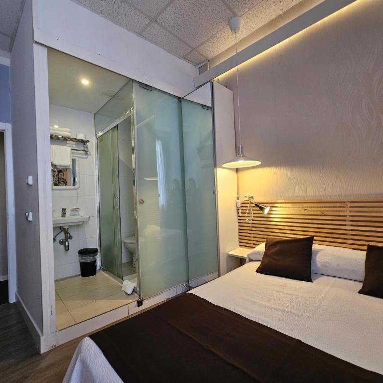 Hotel Palermo - Habitación Doble con balcón - 6