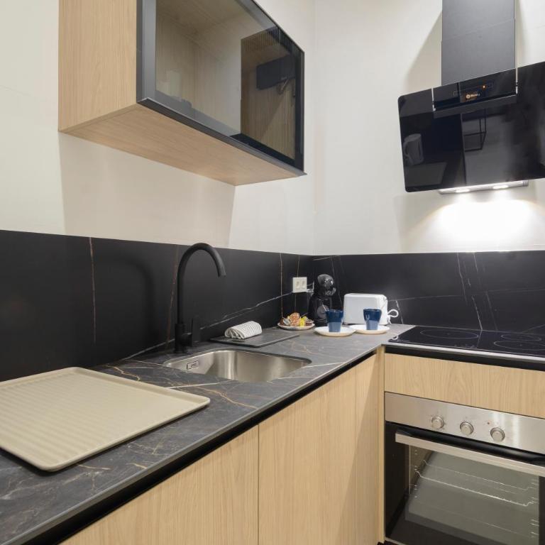Apartamentos Constitución - Two-Bedroom Apartment - 13