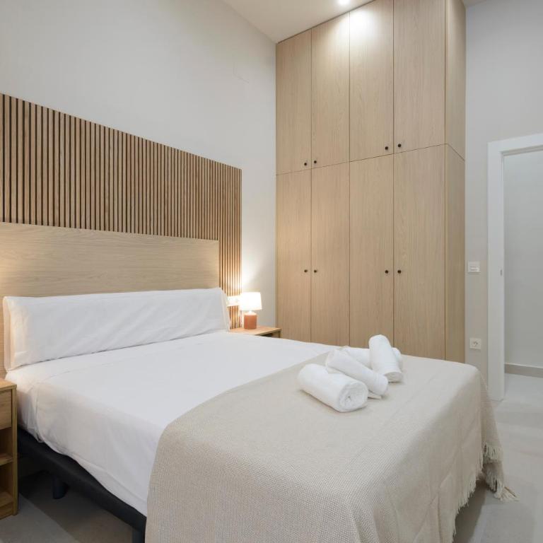 Apartamentos Constitución - Two-Bedroom Apartment - 7