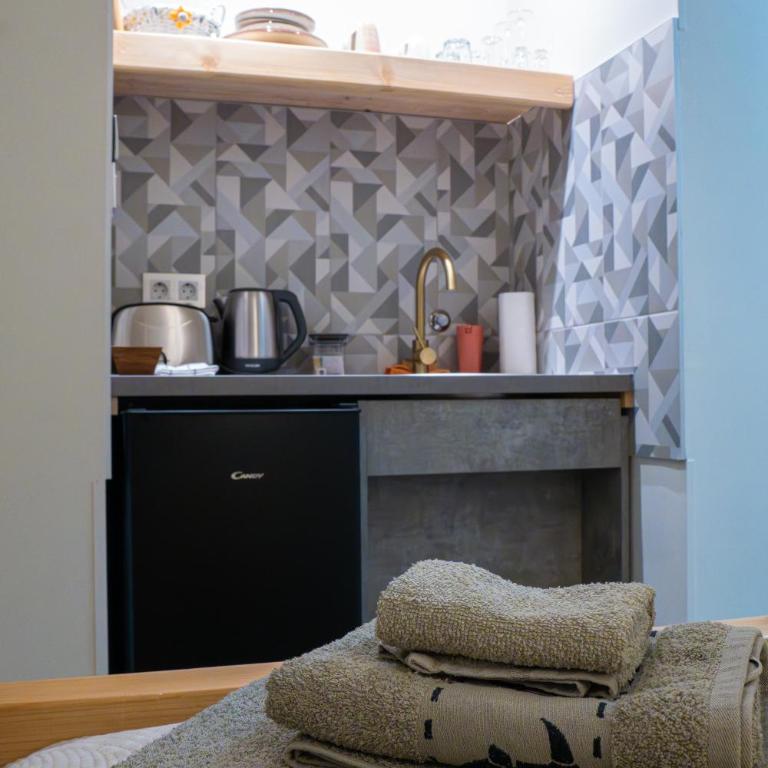 Teatar Rooms Subotica 4 - Twin Room with Private Bathroom - 33