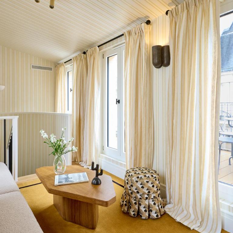 Hôtel Noucha - Chambre en Duplex avec Terrasse - 1