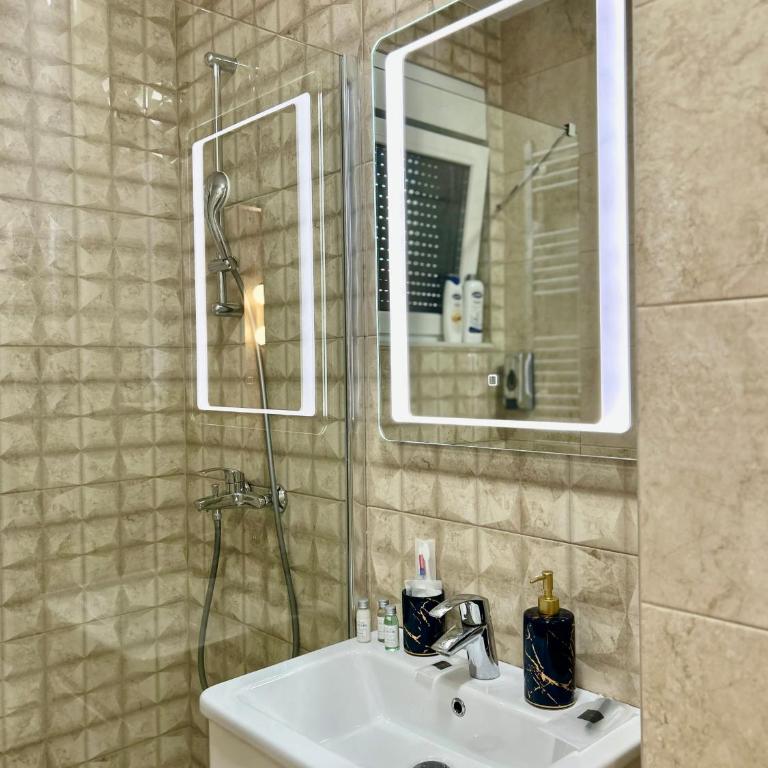 Apartman Venecija Banja Luka - Apartman - 16