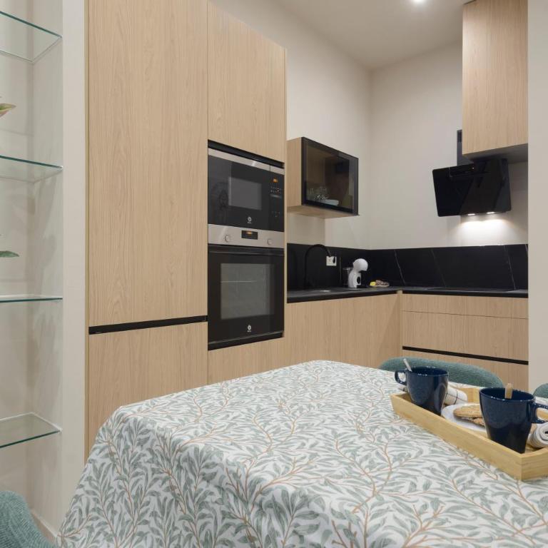 Apartamentos Constitución - Two-Bedroom Apartment - 10