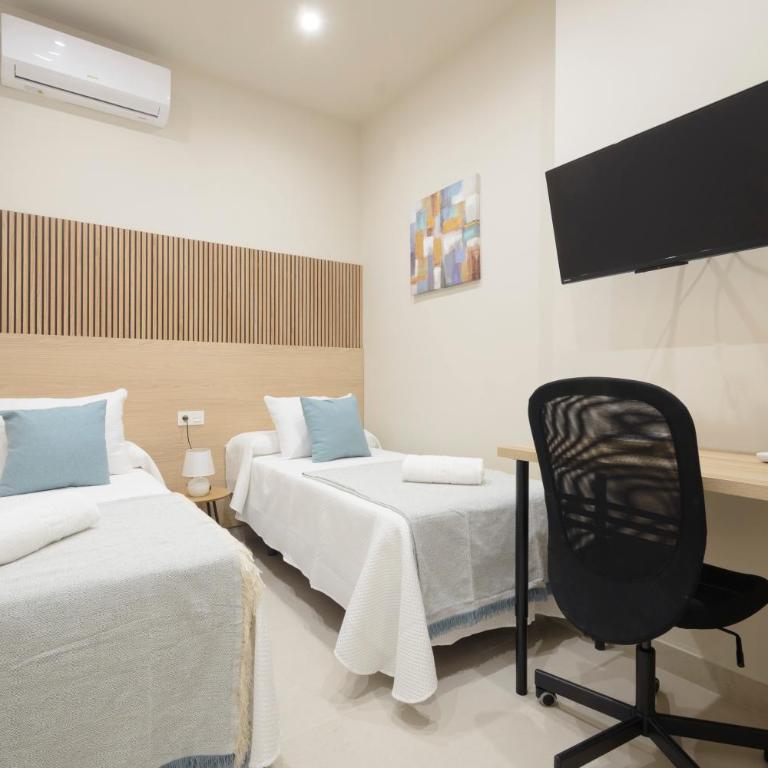 Apartamentos Constitución - Two-Bedroom Apartment - 2