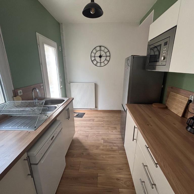 Maison Delavigne - Three-Bedroom Townhouse - 5