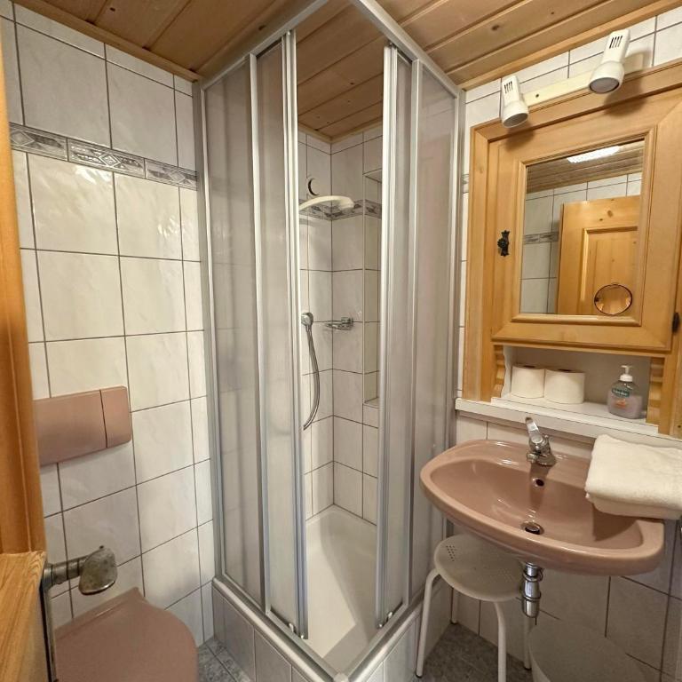 Apartpension Schollberg - Apartment mit Dusche - 12