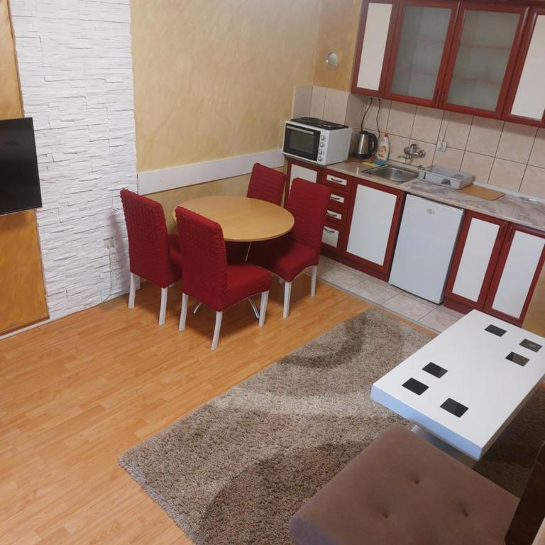 Dupleks centar Zlatibora - Two-Bedroom Apartment - 8