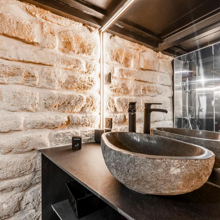 Duplex with Jacuzzi l 15 min from Montmartre - Appartement 2 Chambres Deluxe - 16