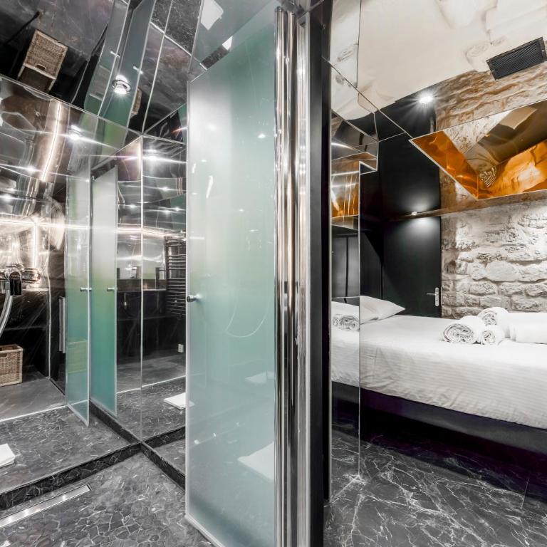 Duplex with Jacuzzi l 15 min from Montmartre - Appartement 2 Chambres Deluxe - 31
