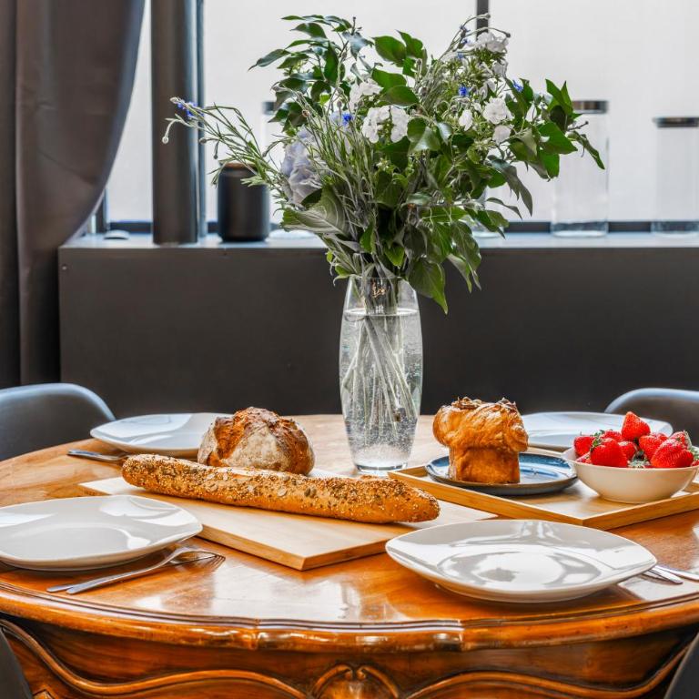 Duplex with Jacuzzi l 15 min from Montmartre - Appartement 2 Chambres Deluxe - 38