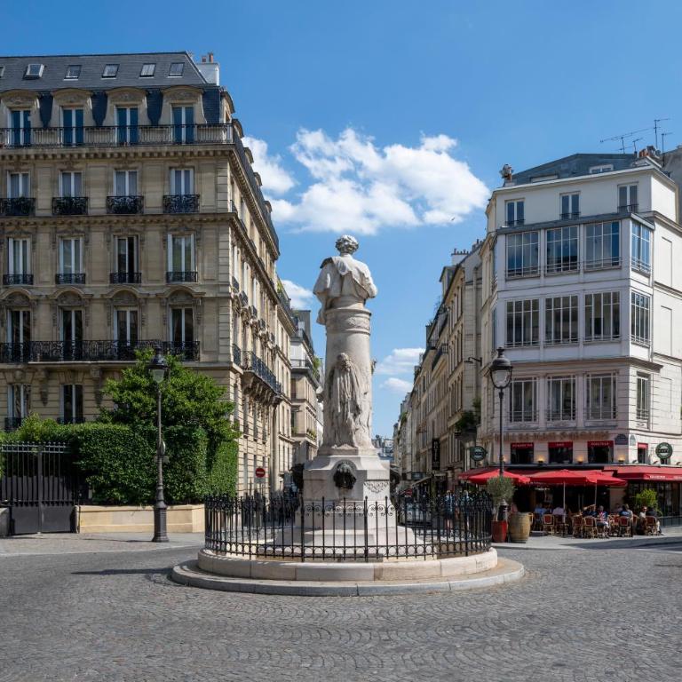 Duplex with Jacuzzi l 15 min from Montmartre - Appartement 2 Chambres Deluxe - 42