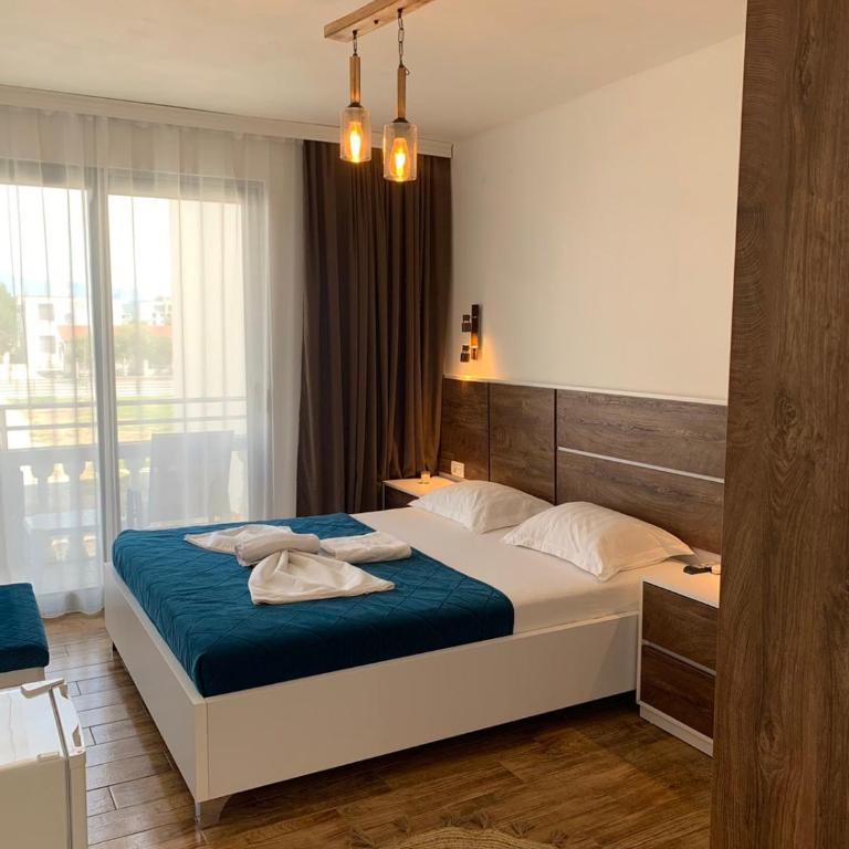 Vila Kollari - Economy Dvokrevetna Soba sa Bračnim Krevetom - 1