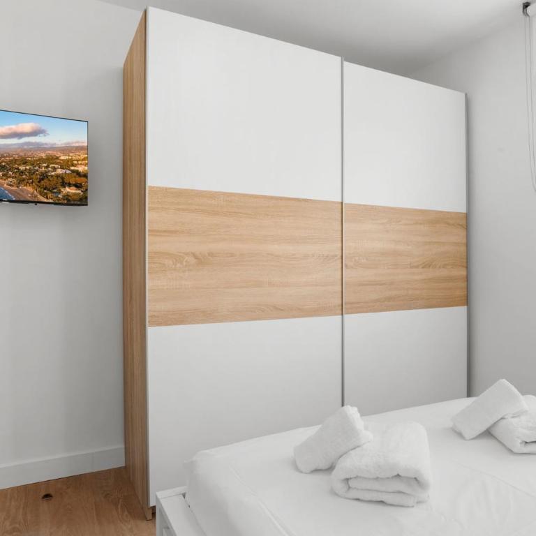 Moderno y acogedor cerca de la playa y el puerto - Apartamento de 2 dormitorios - 19