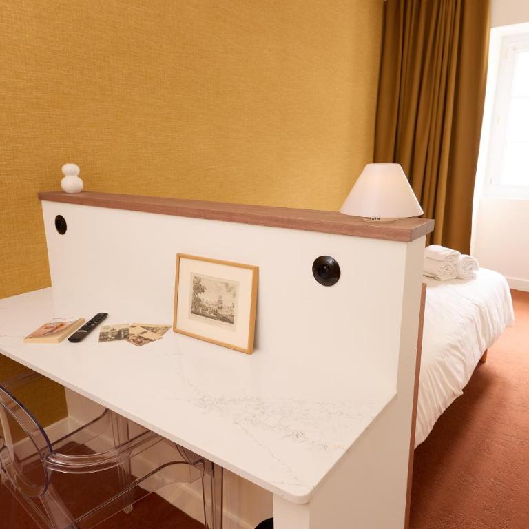 Hôtel Henri IV - Chambre Simple Supérieure - 1
