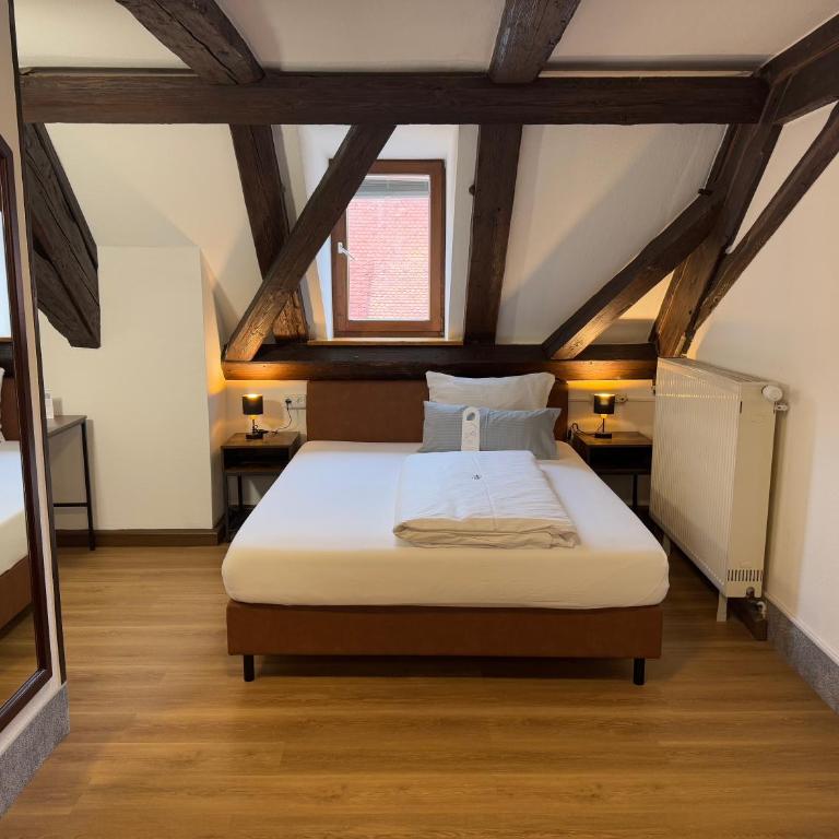 Hotel Goldener Hirsch - Kleines Doppelzimmer - 2
