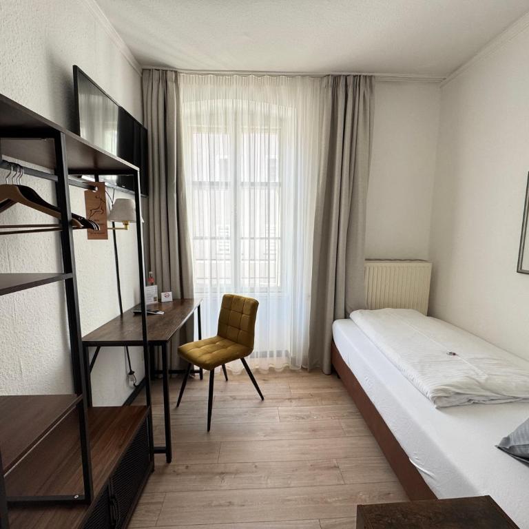 Hotel Goldener Hirsch - Kleines Einzelzimmer - 2