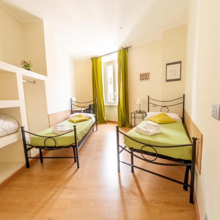 Lovely 4-bedroom apartment 30m SanGiovanni metro - Apartment - 14