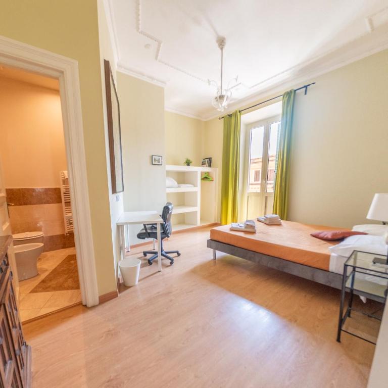 Lovely 4-bedroom apartment 30m SanGiovanni metro - Apartment - 12