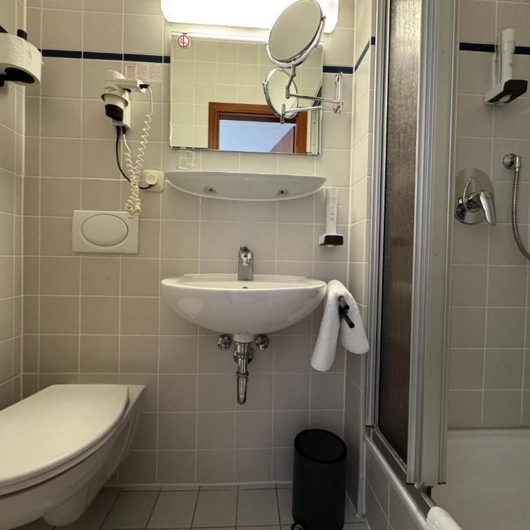 Hotel Goldener Hirsch - Kleines Einzelzimmer - 3