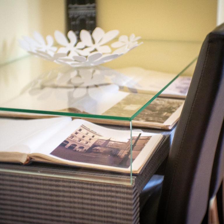 Lovely 4-bedroom apartment 30m SanGiovanni metro - Apartment - 31