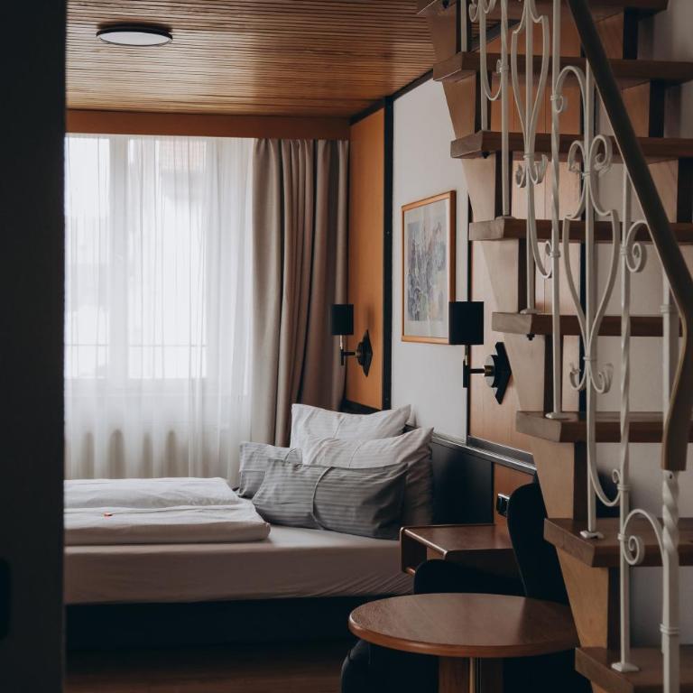 Hotel Goldener Hirsch - Großes Doppelzimmer auf 2 Etagen - 1