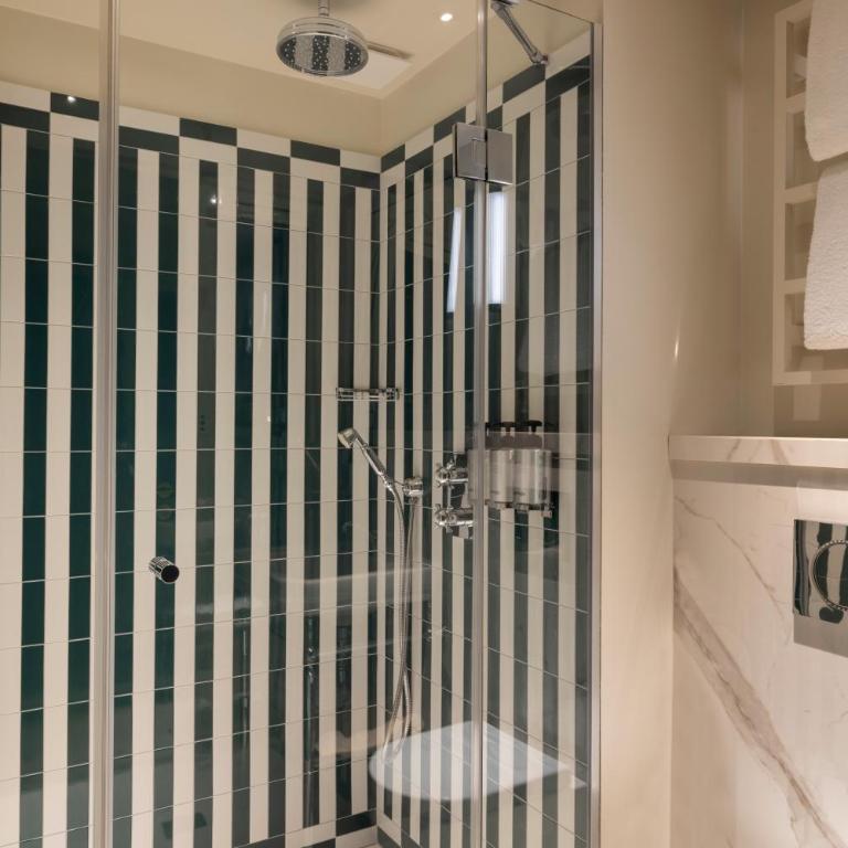 Hôtel Filigrane & Spa - Chambre Prestige avec Terrasse et Accès au Spa - 7