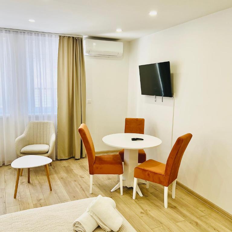 AMARIS Suites Sarajevo - Deluxe Studio - 12
