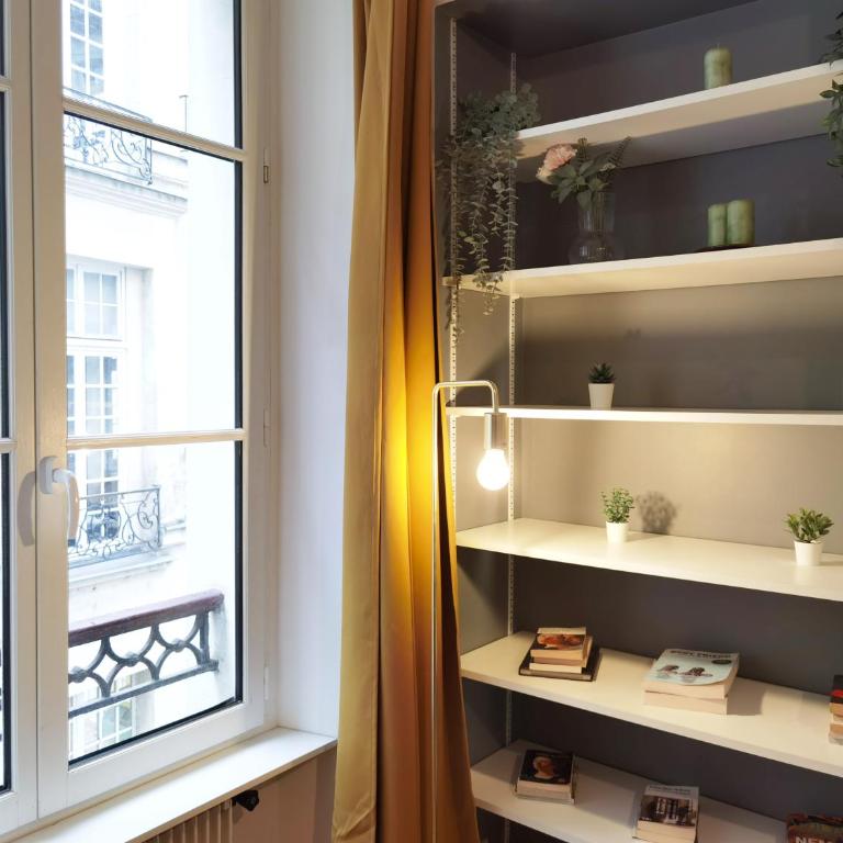 Calm apt 60m2 near Notre-Dame and Seine 2bdrs N4-4b - Two-Bedroom Apartment - 2