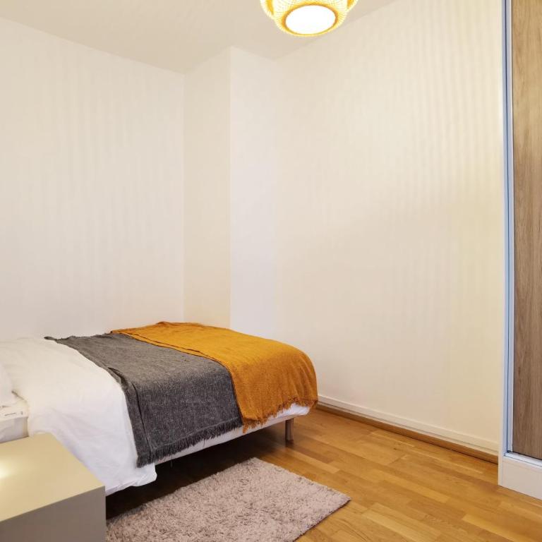 Calm apt 60m2 near Notre-Dame and Seine 2bdrs N4-4b - Two-Bedroom Apartment - 7