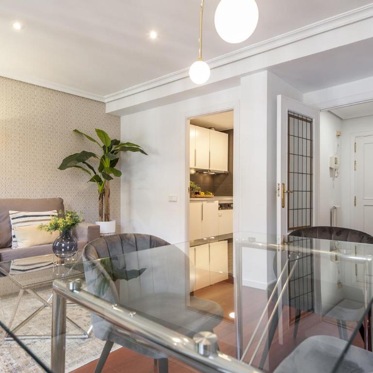 AH- Maravilloso apartamento junto a Plaza de España - One-Bedroom Apartment - 29