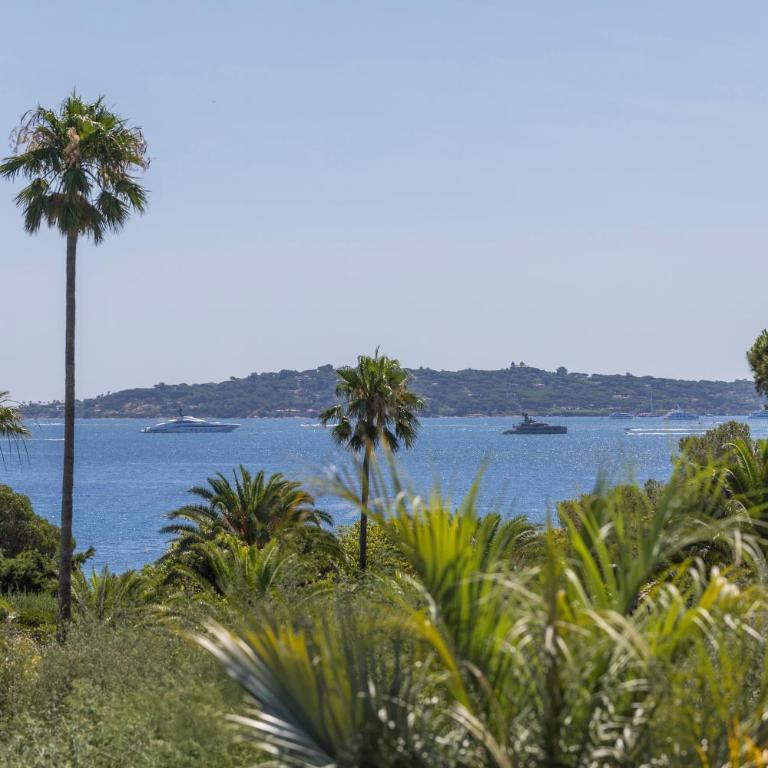 Luxueuse Villa vue mer avec piscine Golfe de St Tropez 14 personnes - Villa - 32