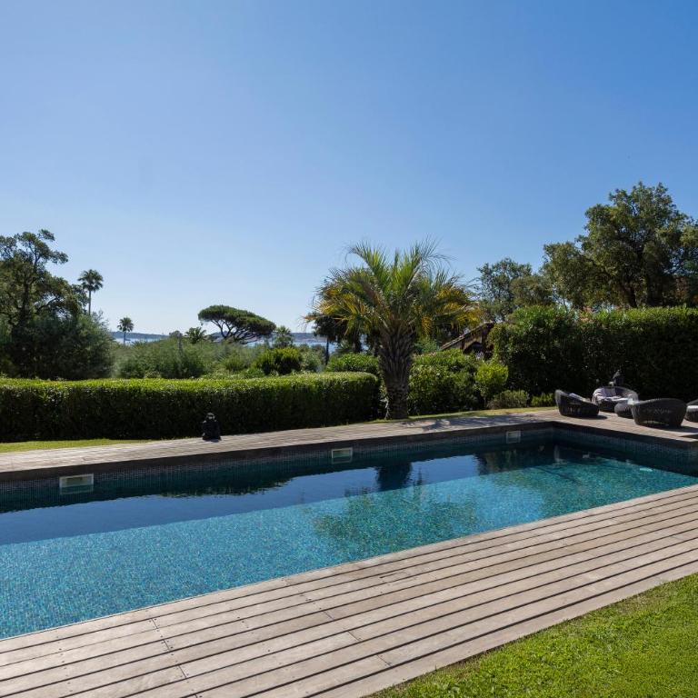 Luxueuse Villa vue mer avec piscine Golfe de St Tropez 14 personnes - Villa - 13