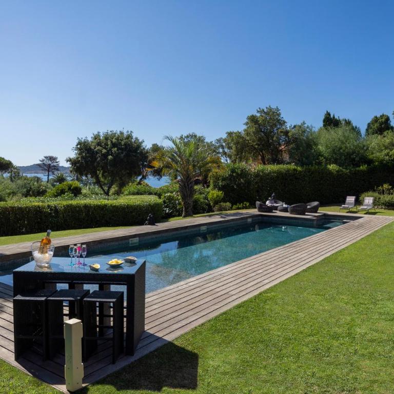 Luxueuse Villa vue mer avec piscine Golfe de St Tropez 14 personnes - Villa - 12