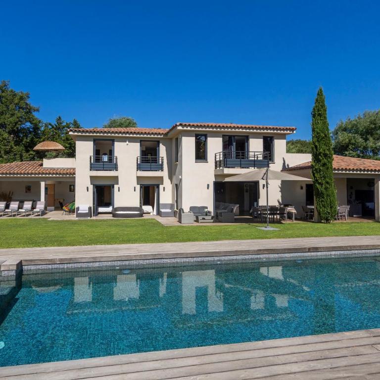 Luxueuse Villa vue mer avec piscine Golfe de St Tropez 14 personnes - Villa - 9