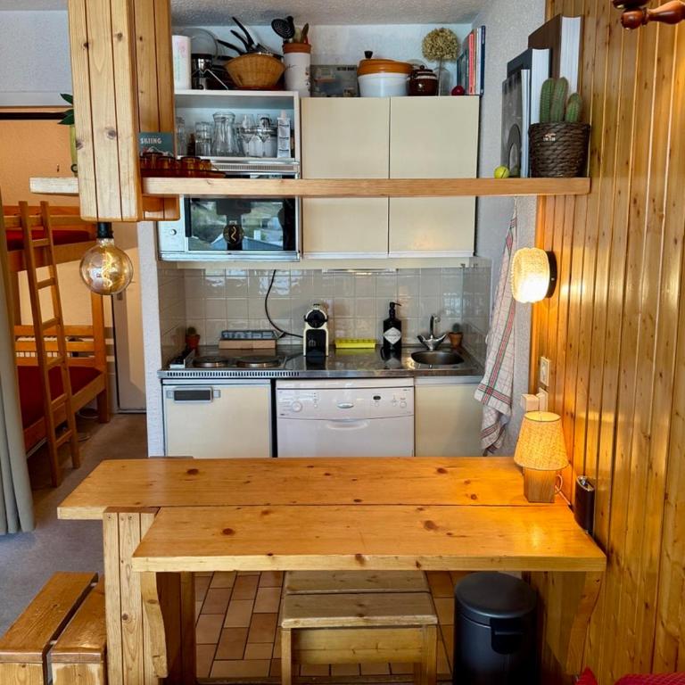 Ski-In Ski-Out Cozy Cabin 1 min lift 5 min village center Perfect Val-d'Isère base - Apartamento de 2 dormitorios - 14
