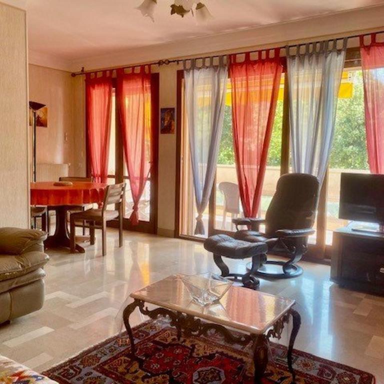 Appartement F2 avec terrasse, parking, ascenseur et WIFI - Animaux acceptés - Amélie-les-Bains - Appartement 1 Chambre - 8