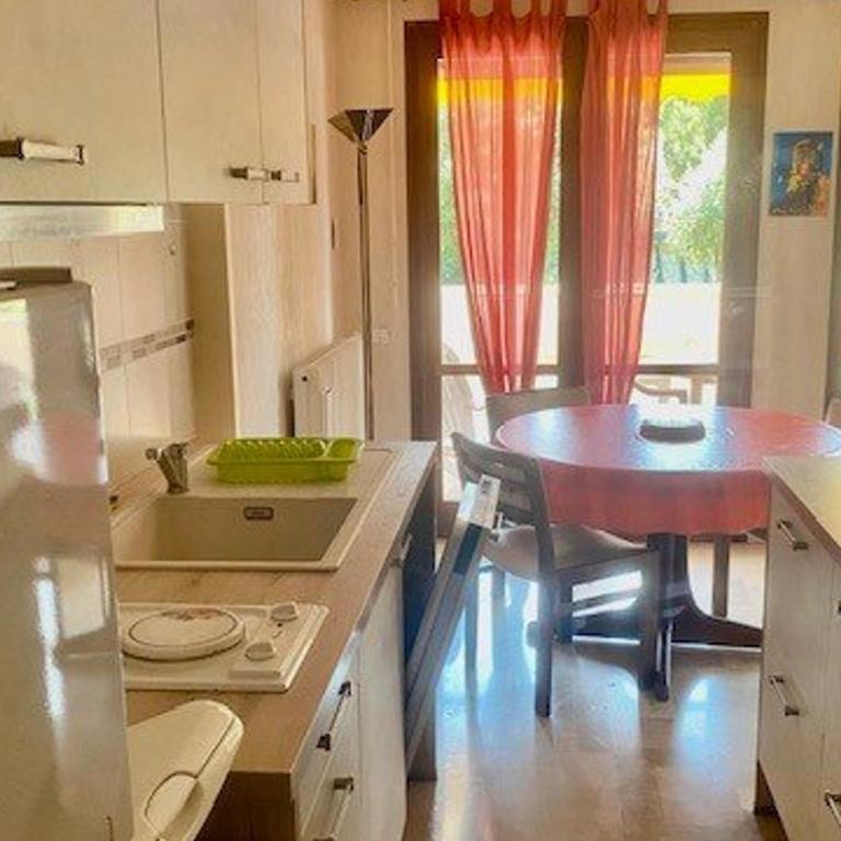 Appartement F2 avec terrasse, parking, ascenseur et WIFI - Animaux acceptés - Amélie-les-Bains - Appartement 1 Chambre - 11