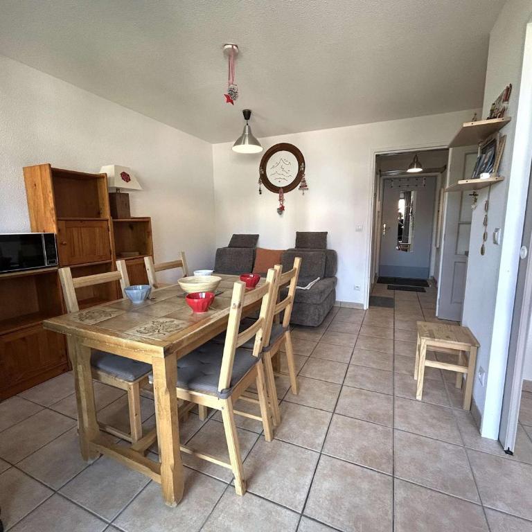 Appartement cosy 2 pièces, 6 couchages, proche pistes et commerces, La Salle-les-Alpes - Appartement 1 Chambre - 13
