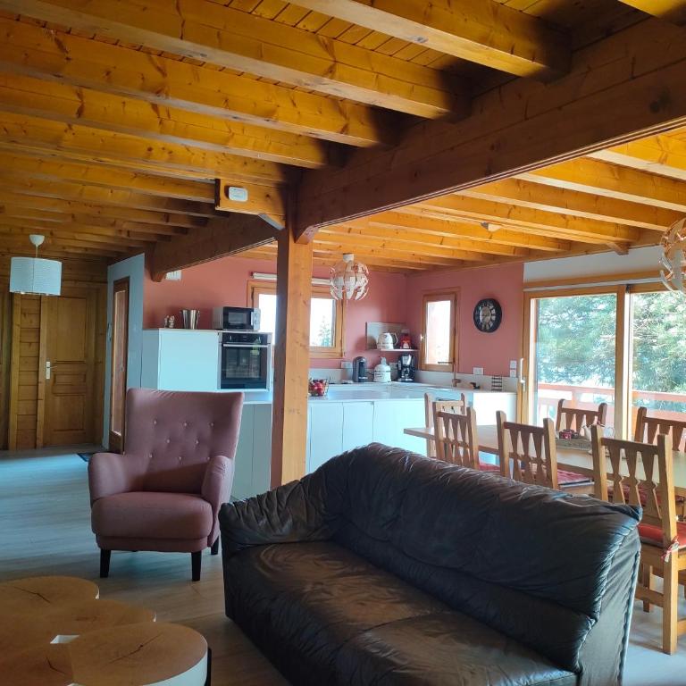 Chalet Taninges - Maison 4 Chambres - 1