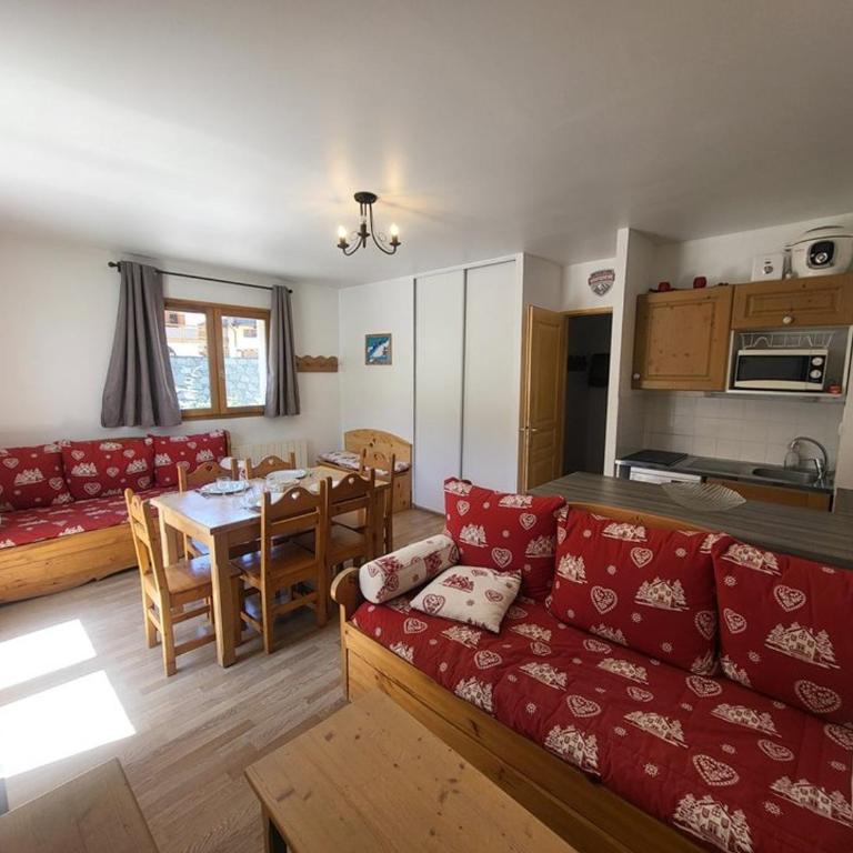 Appartement chaleureux au pied des pistes avec Wi-Fi - FR-1-266-212 - Apartment - 1