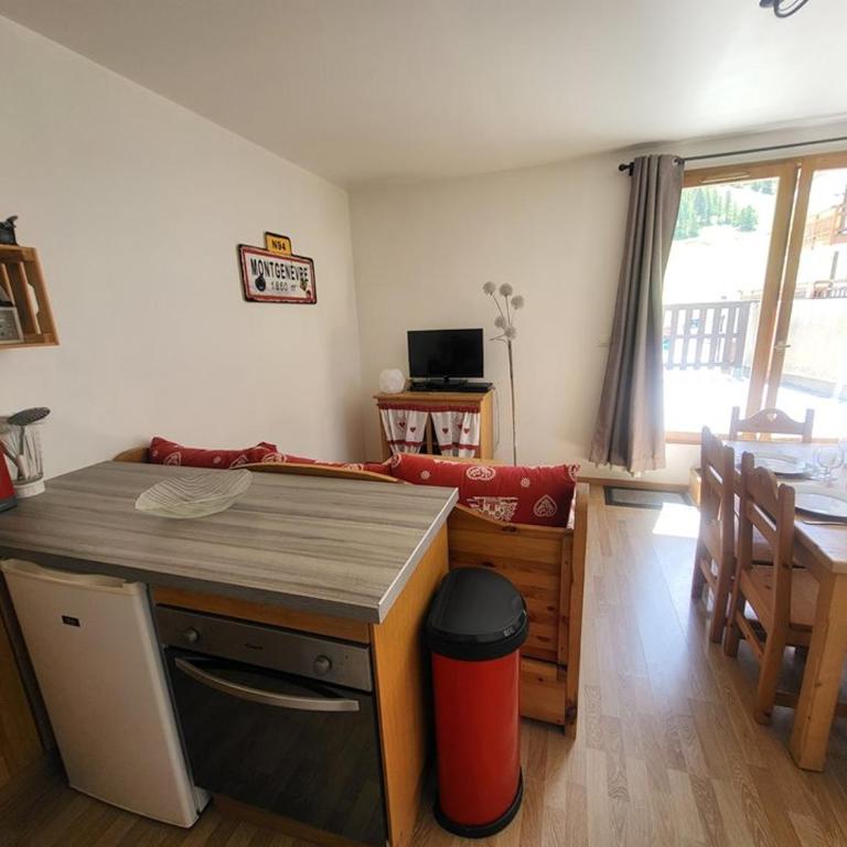 Appartement chaleureux au pied des pistes avec Wi-Fi - FR-1-266-212 - Apartment - 3