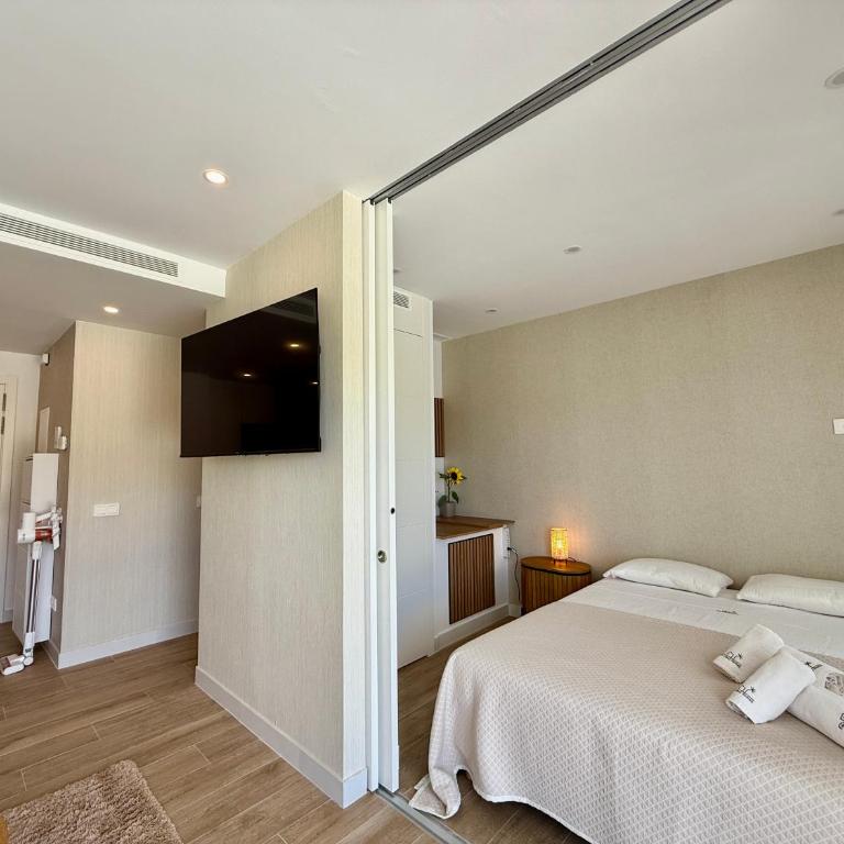 Alcazaba Lagoon Natural Swimming Pool GYM & Bbq - EaW Homes - Apartamento de 2 dormitorios - 18