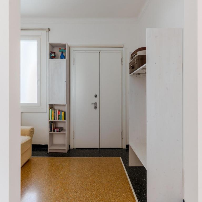 GuestHost - Bright Apartment X6 with Terrace - Two-Bedroom Apartment - 15