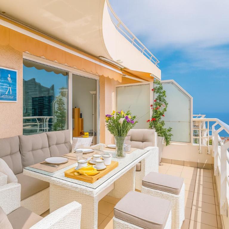 High-End Residence with Pool and Panoramic Views - Appartement - 11
