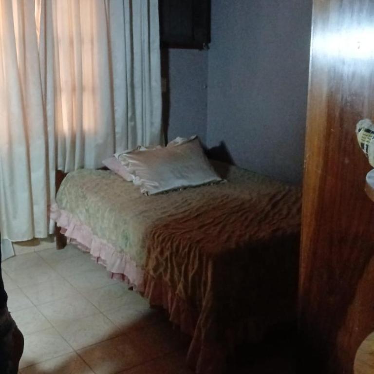 Rojas - Four-Bedroom House - 1