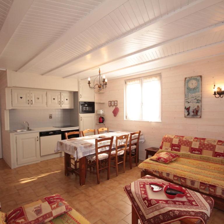 Appartement spacieux 6 pers, centre station, balcon sud - Two-Bedroom Apartment - 3