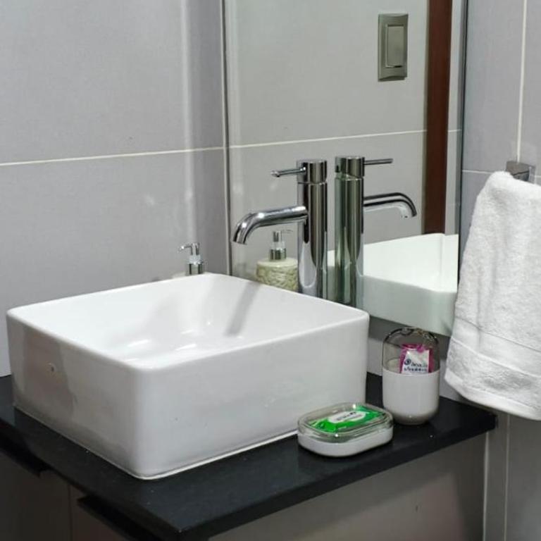 Departamento céntrico y comodo - Two-Bedroom Apartment - 2