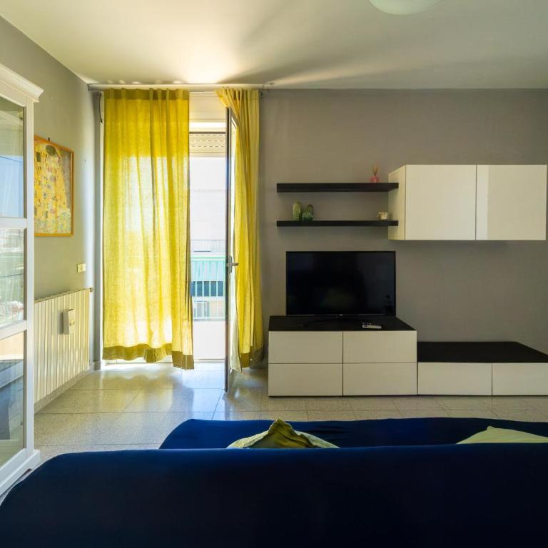 Civico 42 - Appartamento con 2 Camere da Letto - 30