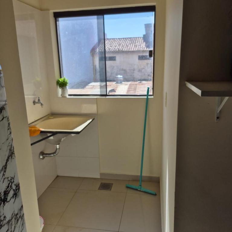 Departamento lugar estratégico en cde - Apartamento de 1 dormitorio con balcón - 13