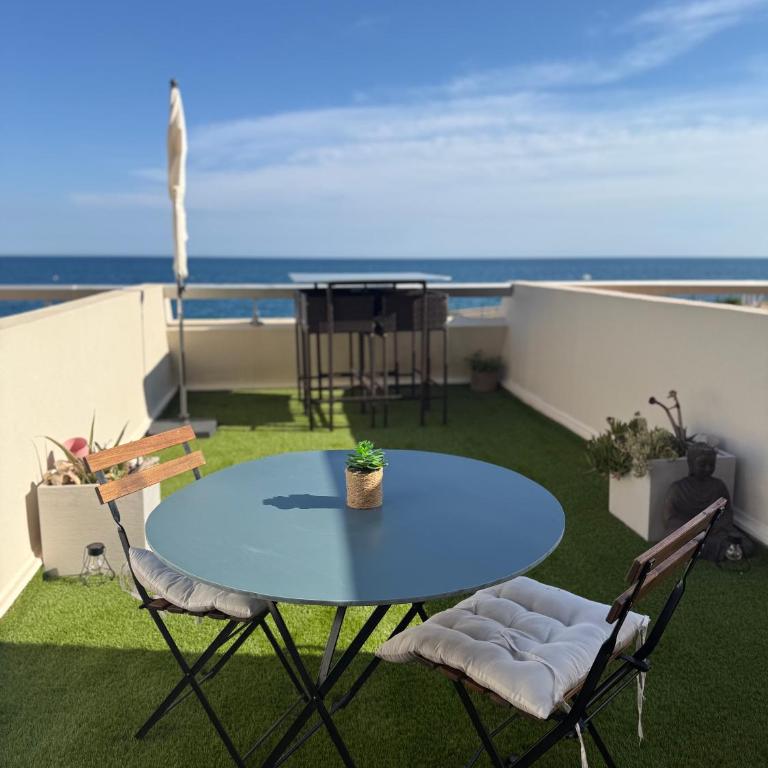 LA CORNICHE SETE 15 Rue de Savoie - Superior Studio - 29